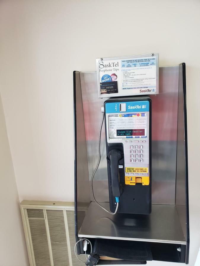 Estevan Tower Inn מראה חיצוני תמונה